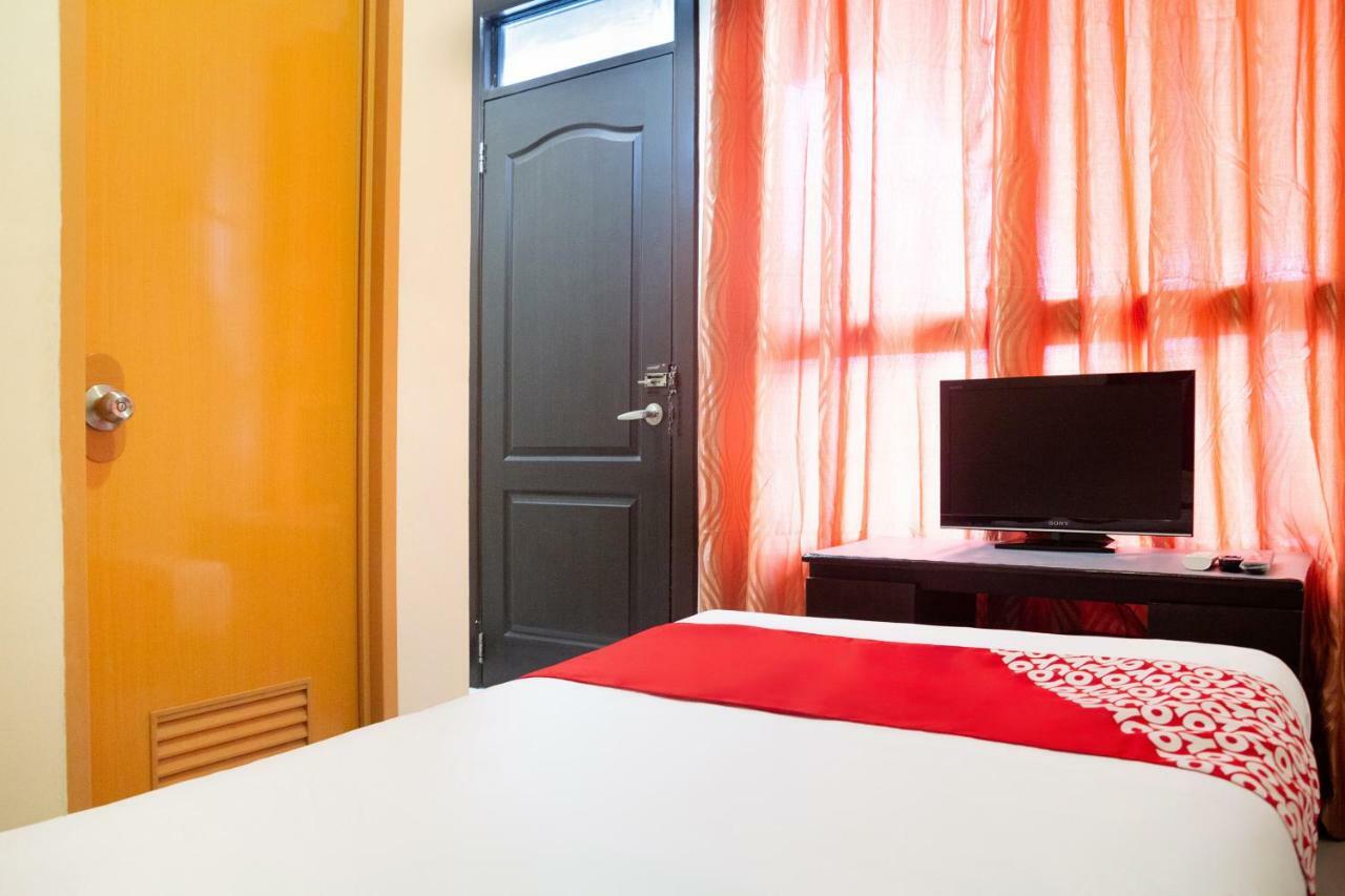 Oyo 153 Espacio De Clarita Hometel Davao City Eksteriør bilde